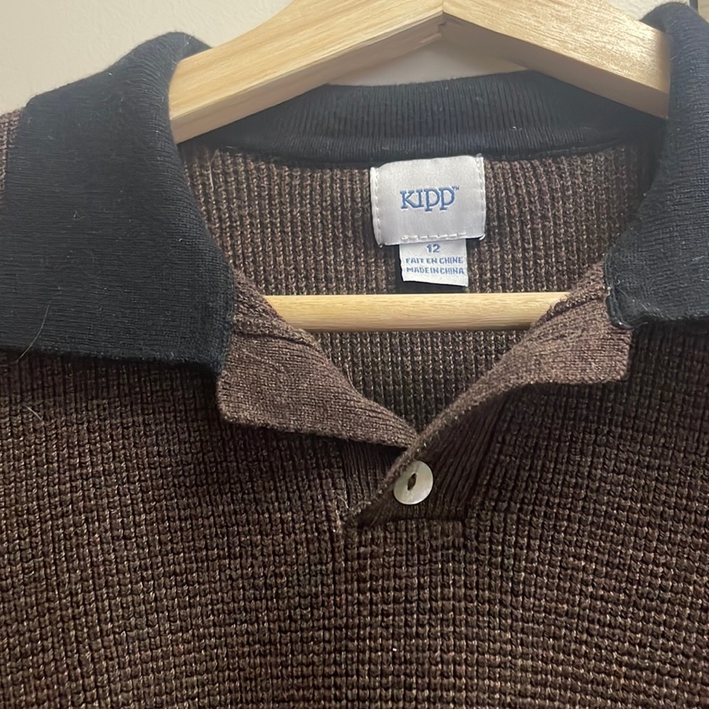 Super sweet brown top with black color
